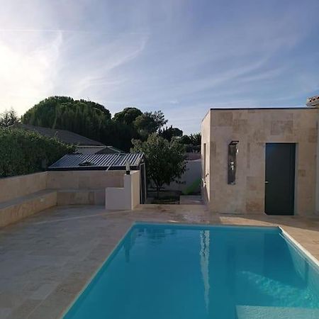 Charmant Studio Avec Piscine Villemoustaussou Buitenkant foto